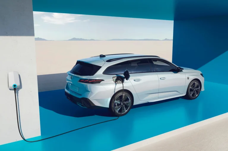 🚗 Los 10 mejores coches híbridos para comprar en 2025: guía completa para ahorrar y cuidar el planeta